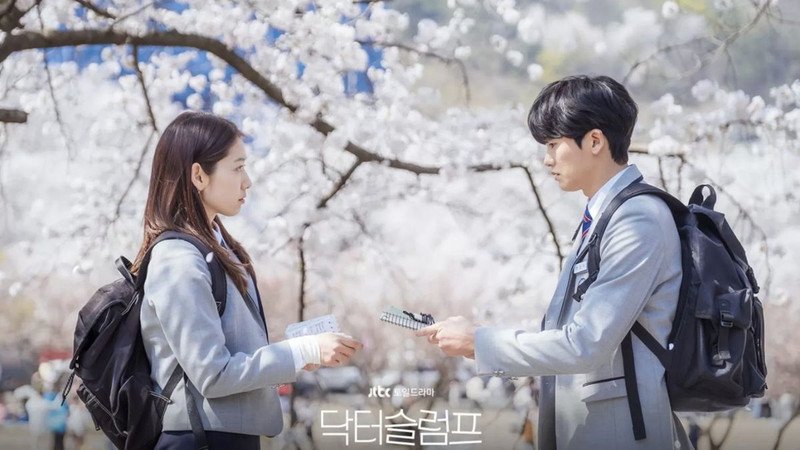 Park Hyung-sik và Park Shin-hye trong phim Nốt trầm đời bác sĩ, kể về hành trình vượt qua khủng hoảng nghề nghiệp