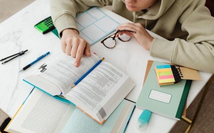 Sắp xếp mức độ ưu tiên hợp lý cho mỗi hoạt động học tập