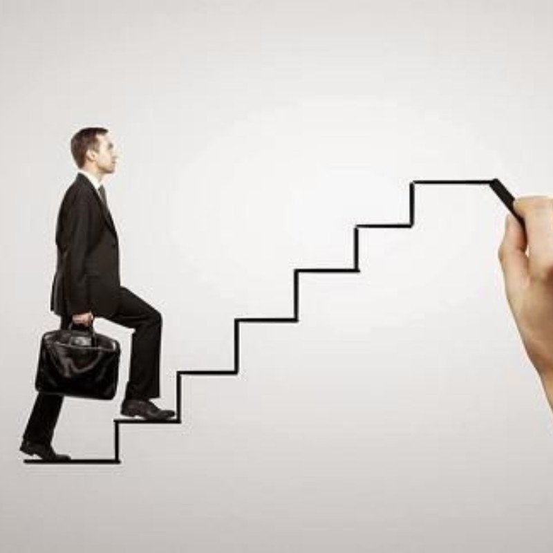 Thăng tiến sự nghiệp khi nằm mơ thấy Phật Di Lặc cười rạng rỡ