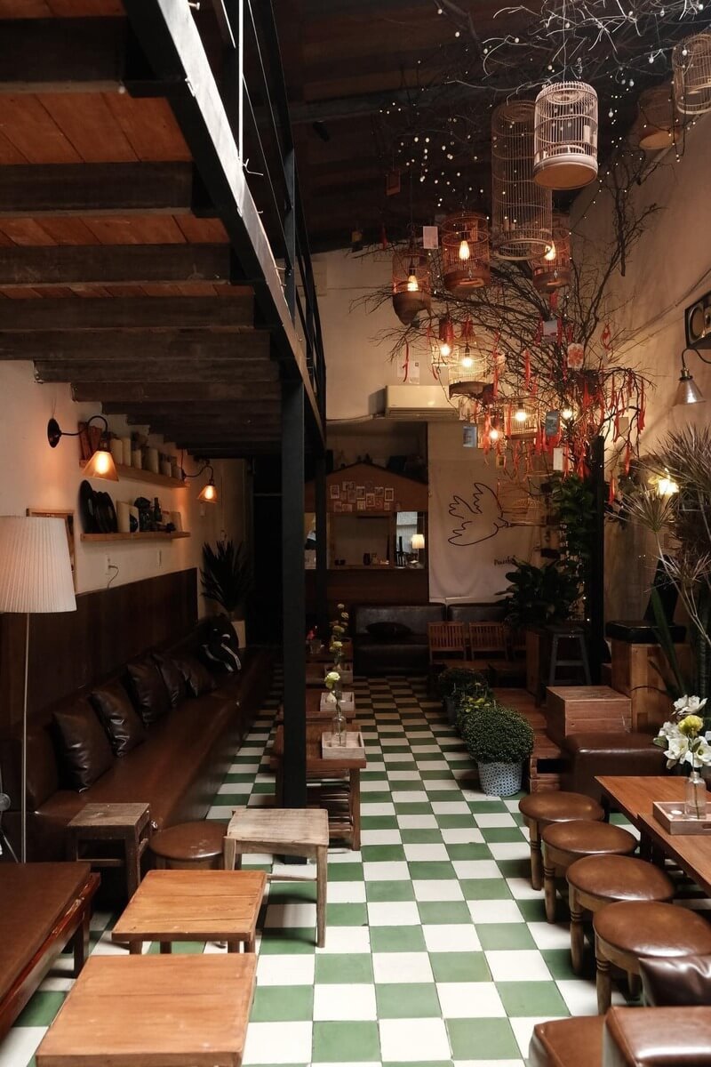 Thiết kế gỗ ấm cúng và yên bình của Cooku's Nest Café, không gian học tập tĩnh tại