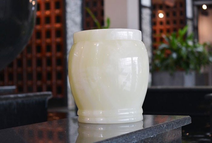 Tiểu quách màu trắng biểu thị sự mất mát vẻ trong sáng, ngây thơ