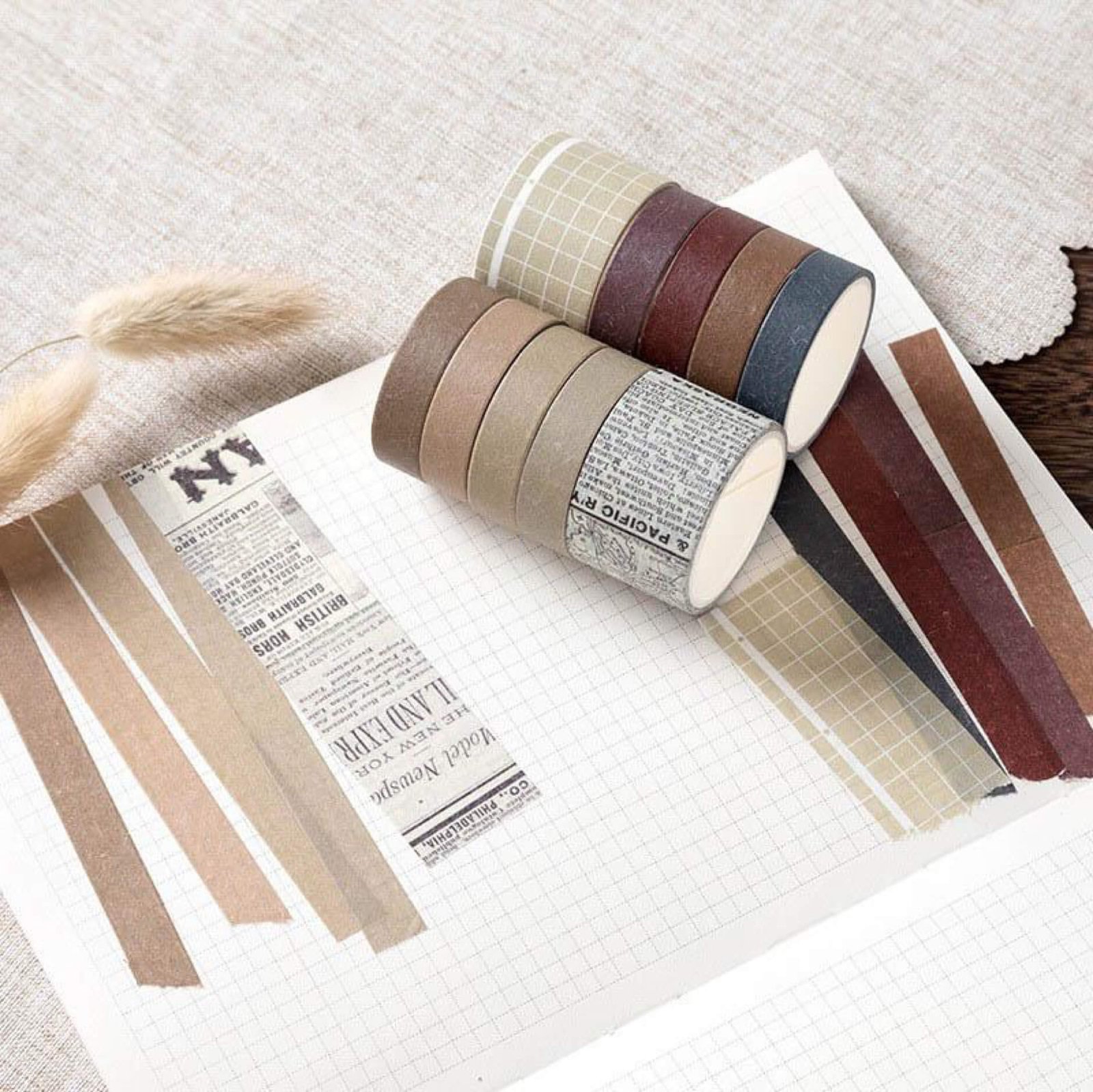 Trang trí sổ tay học tập bằng washi tape và sticker dễ thương