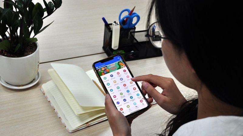 VnEdu tính năng nhắn tin trao đổi