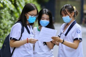 Xây dựng mối quan hệ tốt với bạn bè là một kinh nghiệm quý báu cho lớp phó học tập để hoàn thành nhiệm vụ.