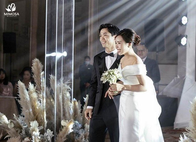 ý nghĩa giấc mơ thấy bản thân kết hôn là điềm báo gì