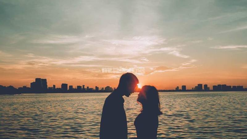 ý nghĩa mơ thấy hôn người mình thích