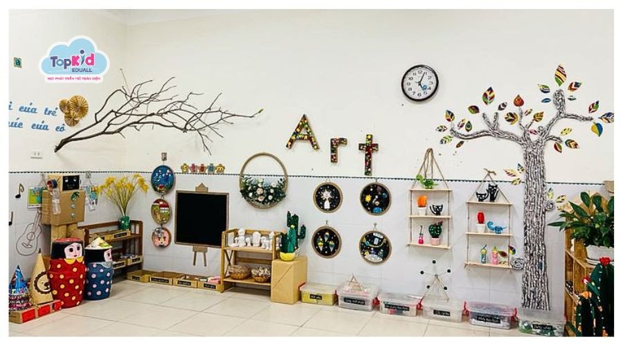 Góc học tập STEM phong cách nghệ thuật với đa dạng màu sắc