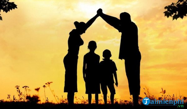 Mô tả giấc mơ thấy người thân đi tù, nỗi lo âu và ý nghĩa tiềm ẩn của giấc mộng.