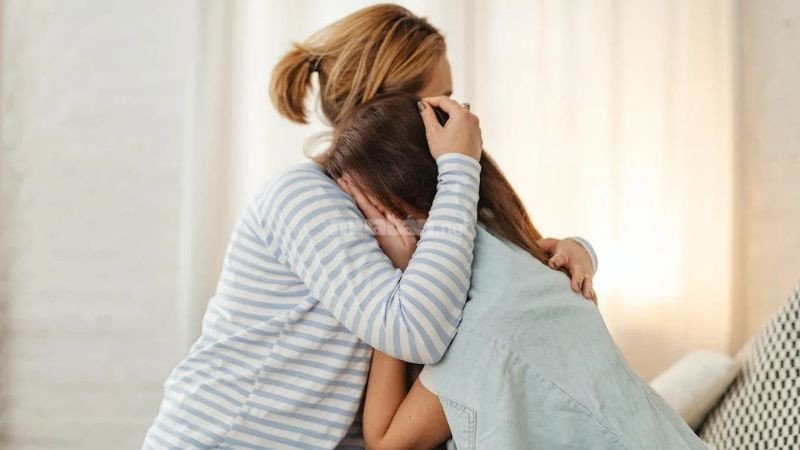 Mơ thấy mẹ xoa đầu mình là điềm báo tích cực