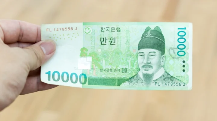 10.000 Won Bằng Bao Nhiêu Tiền Việt? Cập Nhật 2026 Cửa hàng đổi tiền won sang việt nam đồng