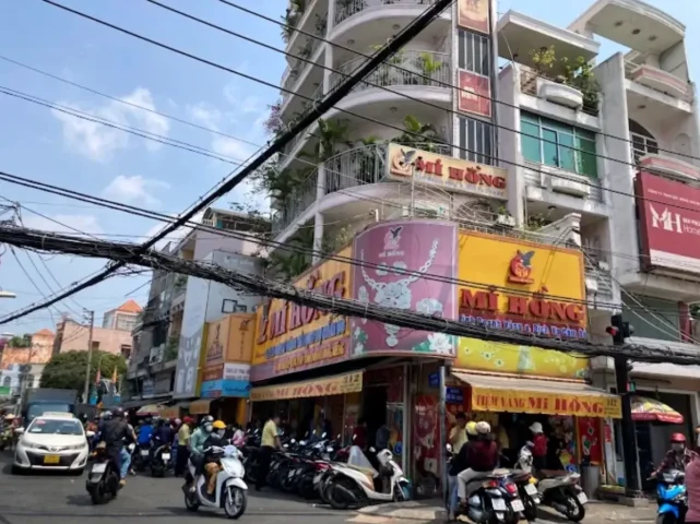 mi-hong-binh-thanh-hanh-trinh-70-nam-vang-bac-uy-tin_430