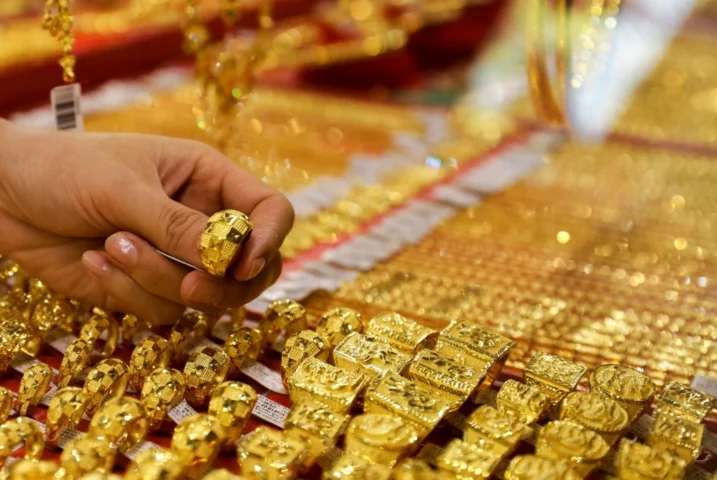 Nhẫn vàng 18K trên thị trường
