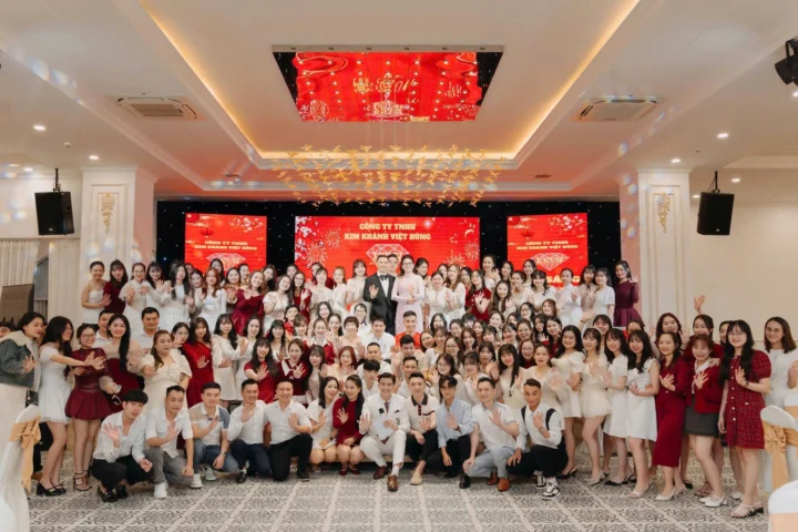 Đội ngũ nhân sự Kim Khánh Việt Hùng