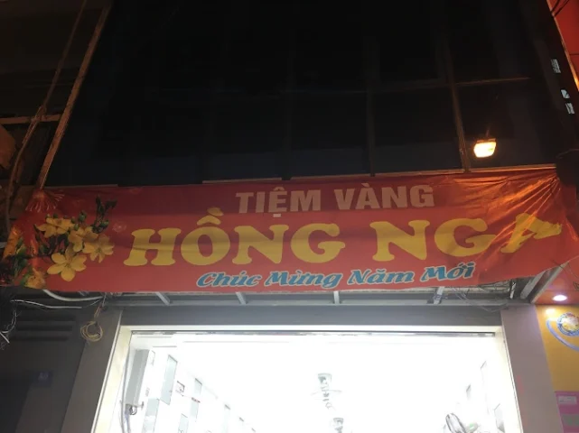 Trang sức tại Tiệm Vàng Hồng Nga