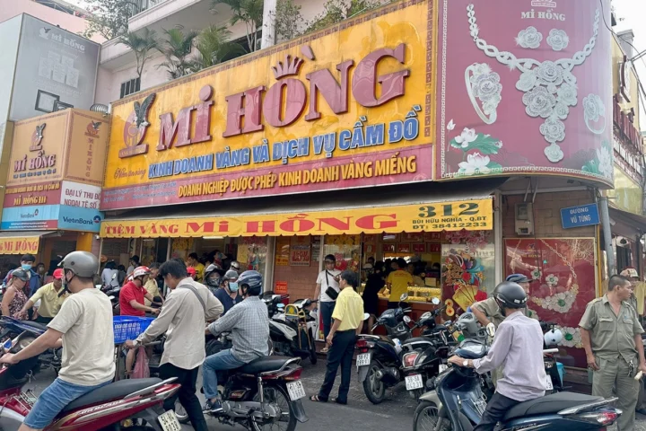 Mi Hồng Bình Thạnh: Hành Trình 70 Năm Vàng Bạc Uy Tín Trang sức vàng cưới tại Mi Hồng